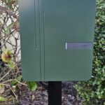 Andersen A3 Racing Green on Black Post