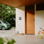 Zaptec_go_home_charging_2213 Zaptec EV Charger Fixed on a white wall